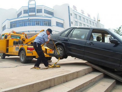 道路拖車救援時如何增加胎面與地面的接觸面