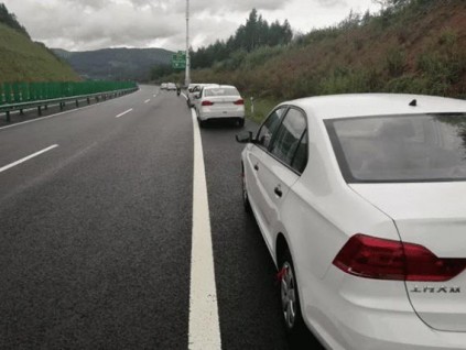 汽車行駛中突然熄火怎么辦？附近汽車救援師傅解析熄火原因