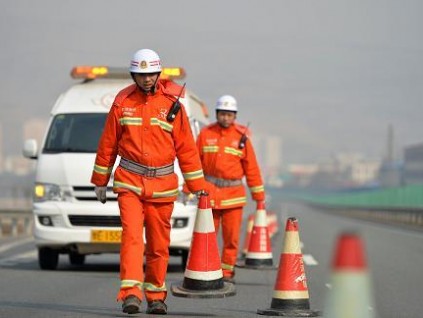 如何判斷汽車電瓶是否需要更換？