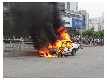 汽車救援小貼士： 冬季仍需預防車輛自燃