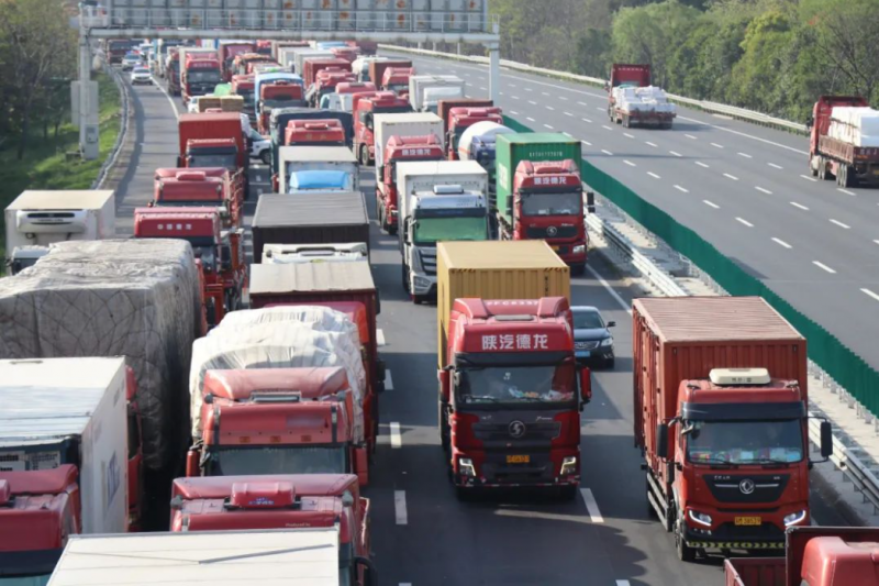 避免危險，如何遠離大貨車