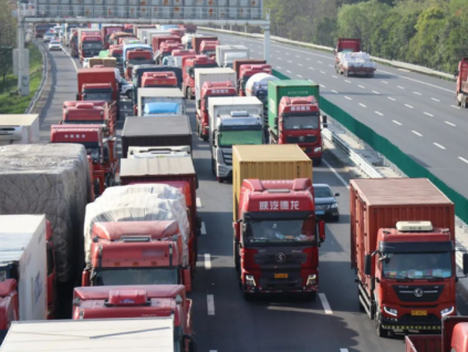 避免危險，如何遠離大貨車