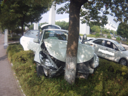 開車出車禍打什么電話